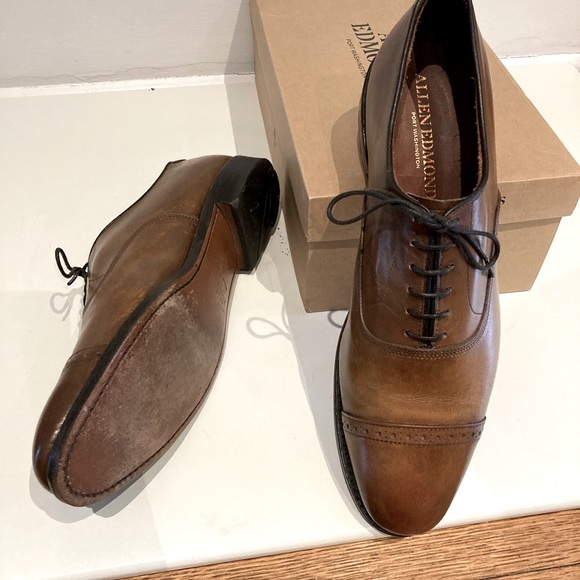 Allen Edmonds - Fifth Avenue- 12C Bourbon - Picture 2 of 8